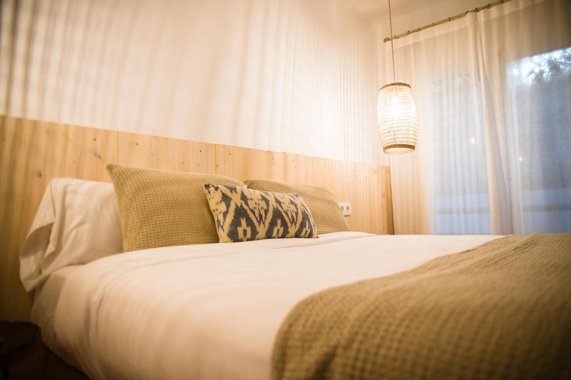 Hostal Ses Negres เบกูร์ ภายนอก รูปภาพ